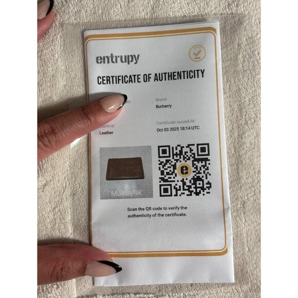 Burberrys Leather Card Holder Wallet - Picture 5 of 5